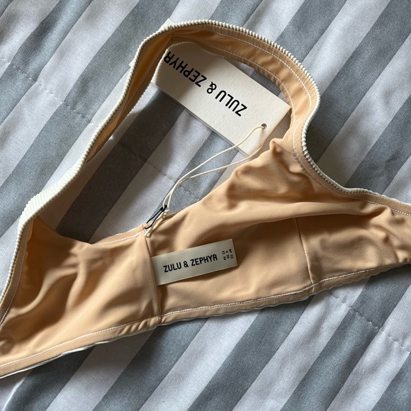 Zulu and Zephyr Bikini Top - Picture 4 of 4